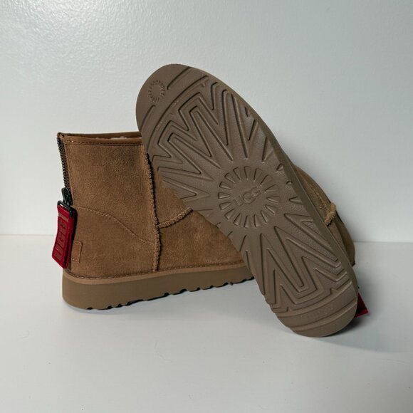 UGG Classic Mini Logo Zip - W7 - Picture 9 of 9